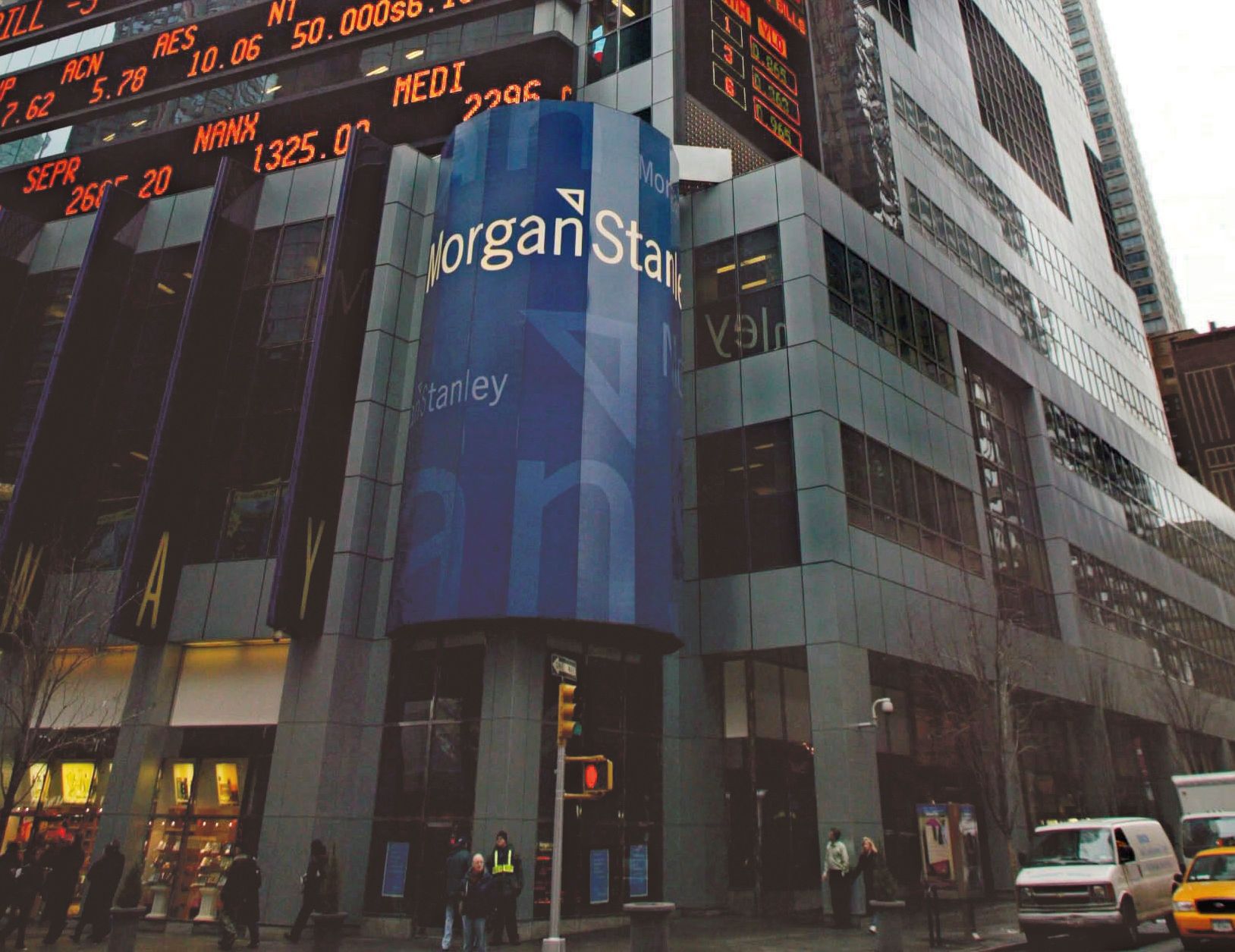 Εξ αμελείας ή εκ προμελέτης; Μέγα πλήγμα στο δολάριο από τις κινήσεις Τραμπ-3