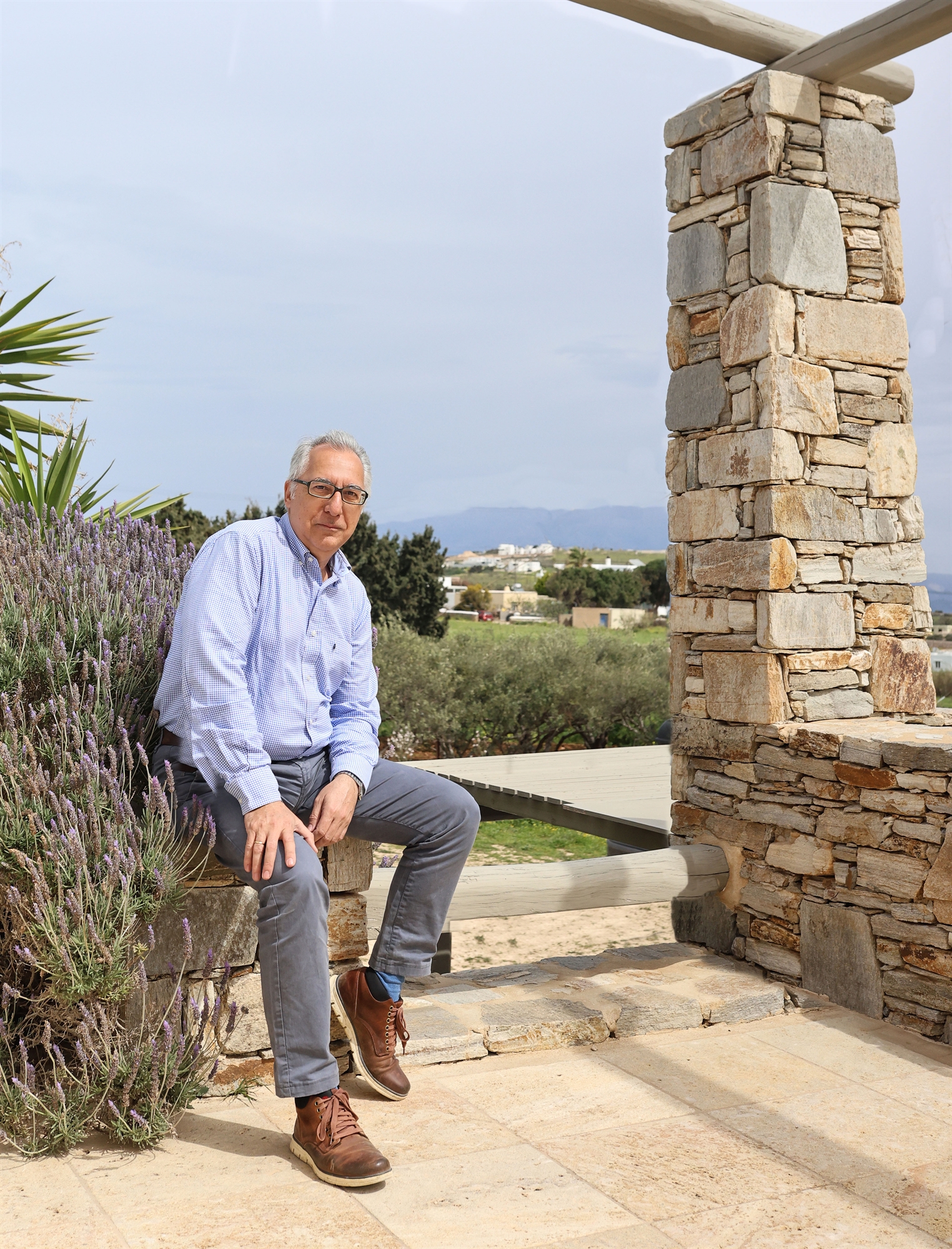 Πάρος: «Εδώ κάτι βαστάει ακόμα»-3