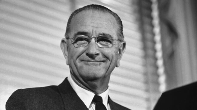 εντός-και-εκτός-ο-αδωνις-ο-πολάκης-και-563587918