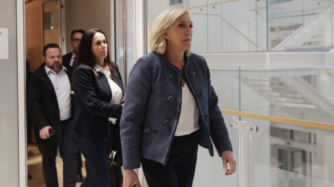 γαλλία-πολιτικός-σεισμός-από-τον-αποκ-563541586