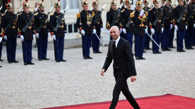 μπεντζαμίν-χαντάντ-στην-κ-στηρίζου-563580118