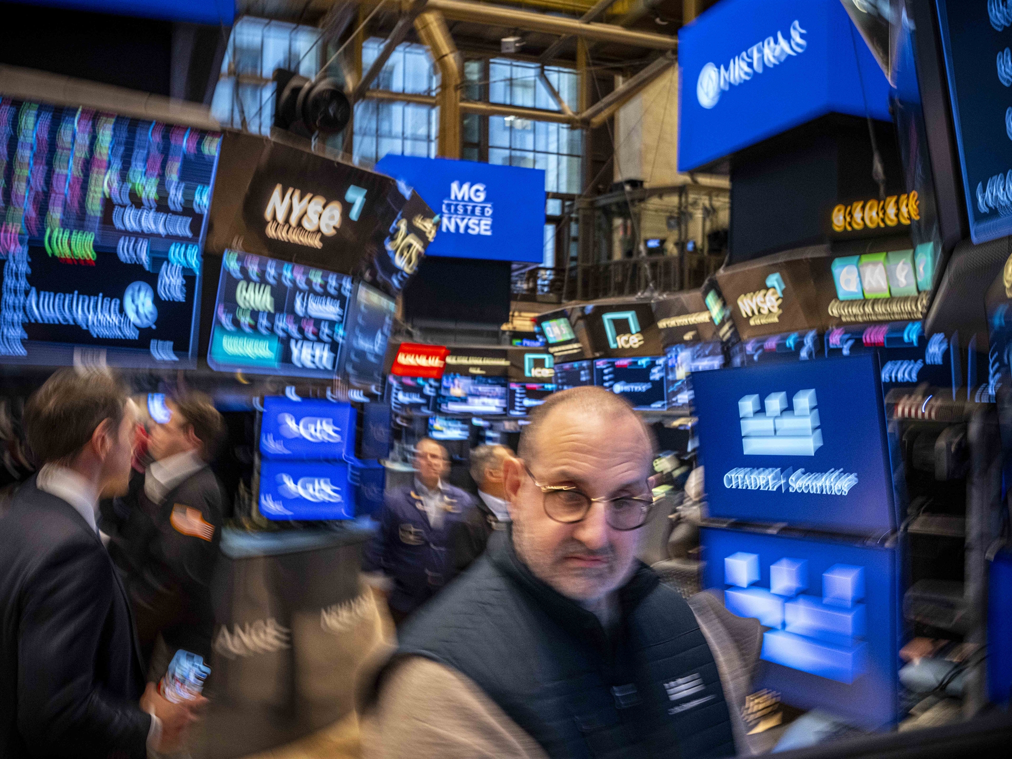 νουριέλ-ρουμπινί-στην-κ-κι-όμως-δεν-563561005