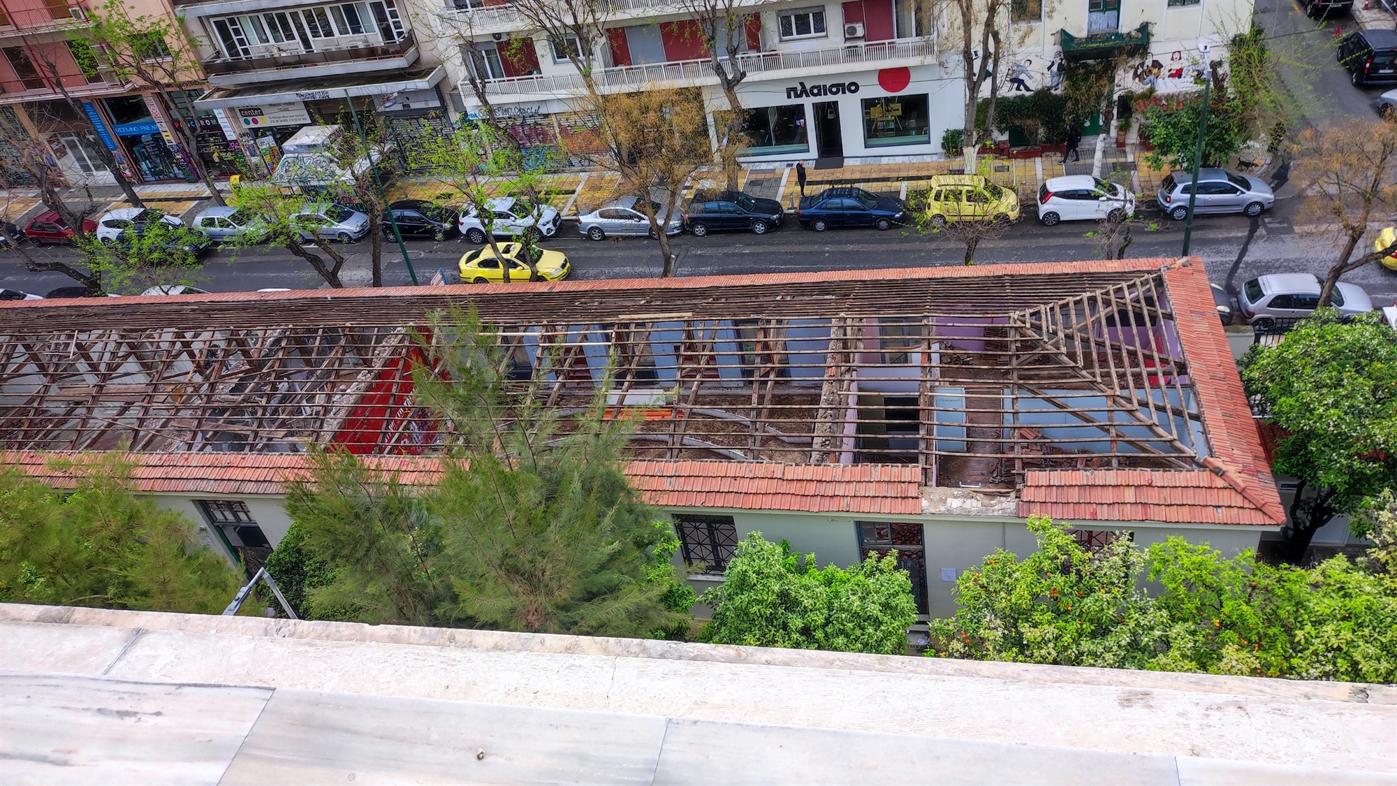 Κάμερες στο ιστορικό κτίριο του Πολυτεχνείου – Το ΕΜΠ δεν «πτοείται» από τους βανδαλισμούς-2