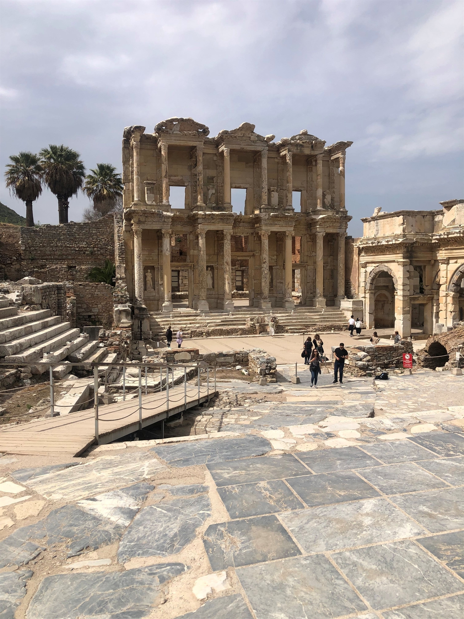 Στη Σμύρνη και στο Αϊβαλί-7