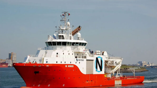 σκληρό-πόκερ-για-το-καλώδιο-απειλές-563558692