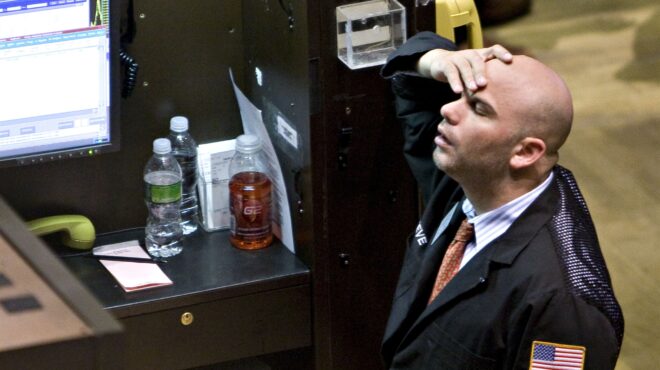 η-οικονομία-στο-τρενάκι-του-τρόμου-563561398