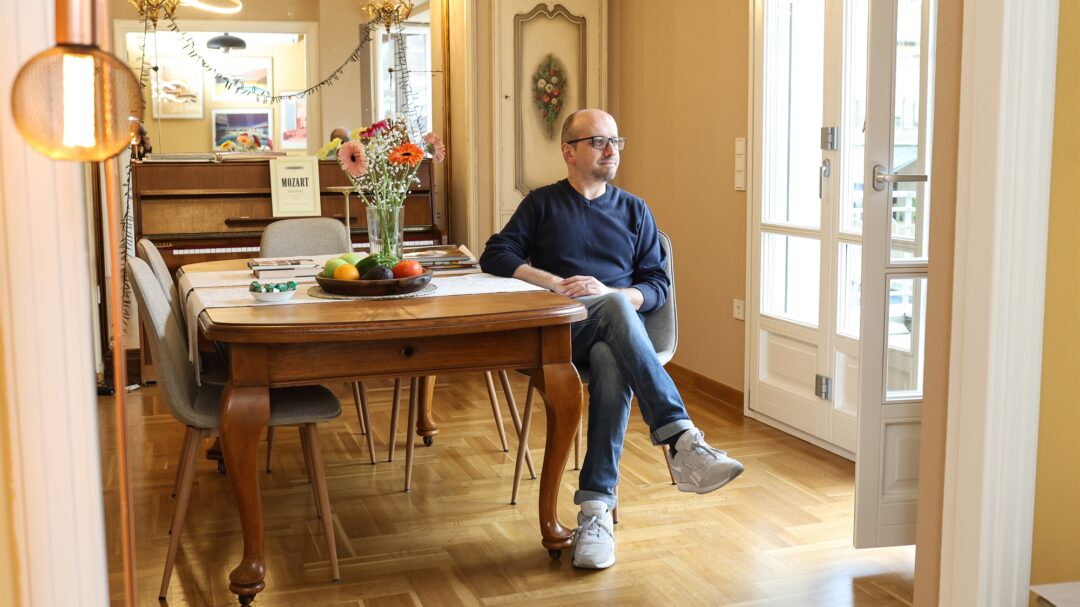 η-νέα-κυψέλη-στην-κάτω-όχθη-της-πατησ-563550568