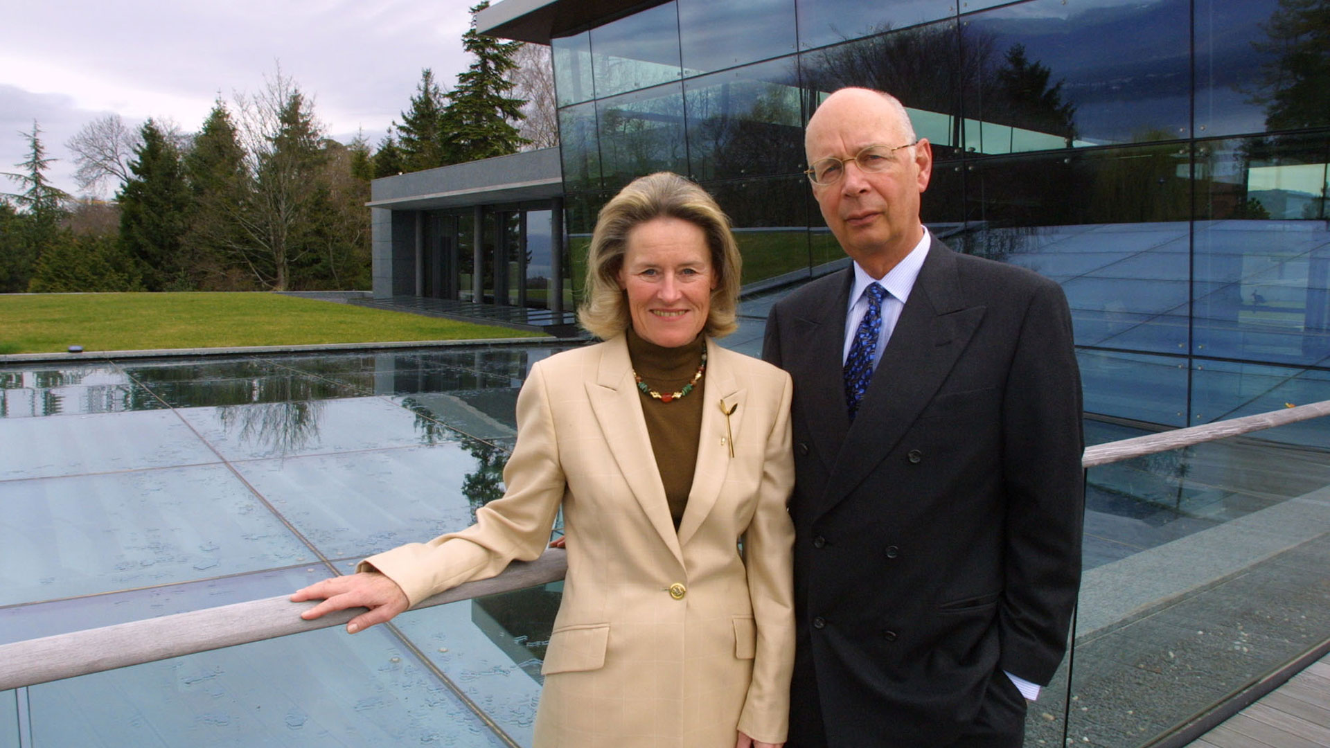 Κλάους Σβαμπ: Τα ένοχα μυστικά στο κάστρο του Νταβός-1