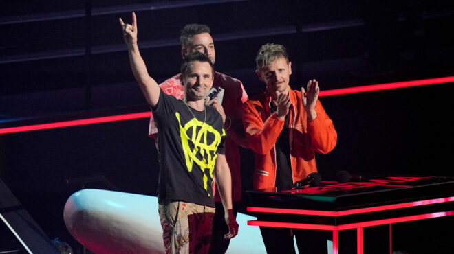 οι-muse-ανέβαλαν-τη-συναυλία-τους-στην-κων-563545297