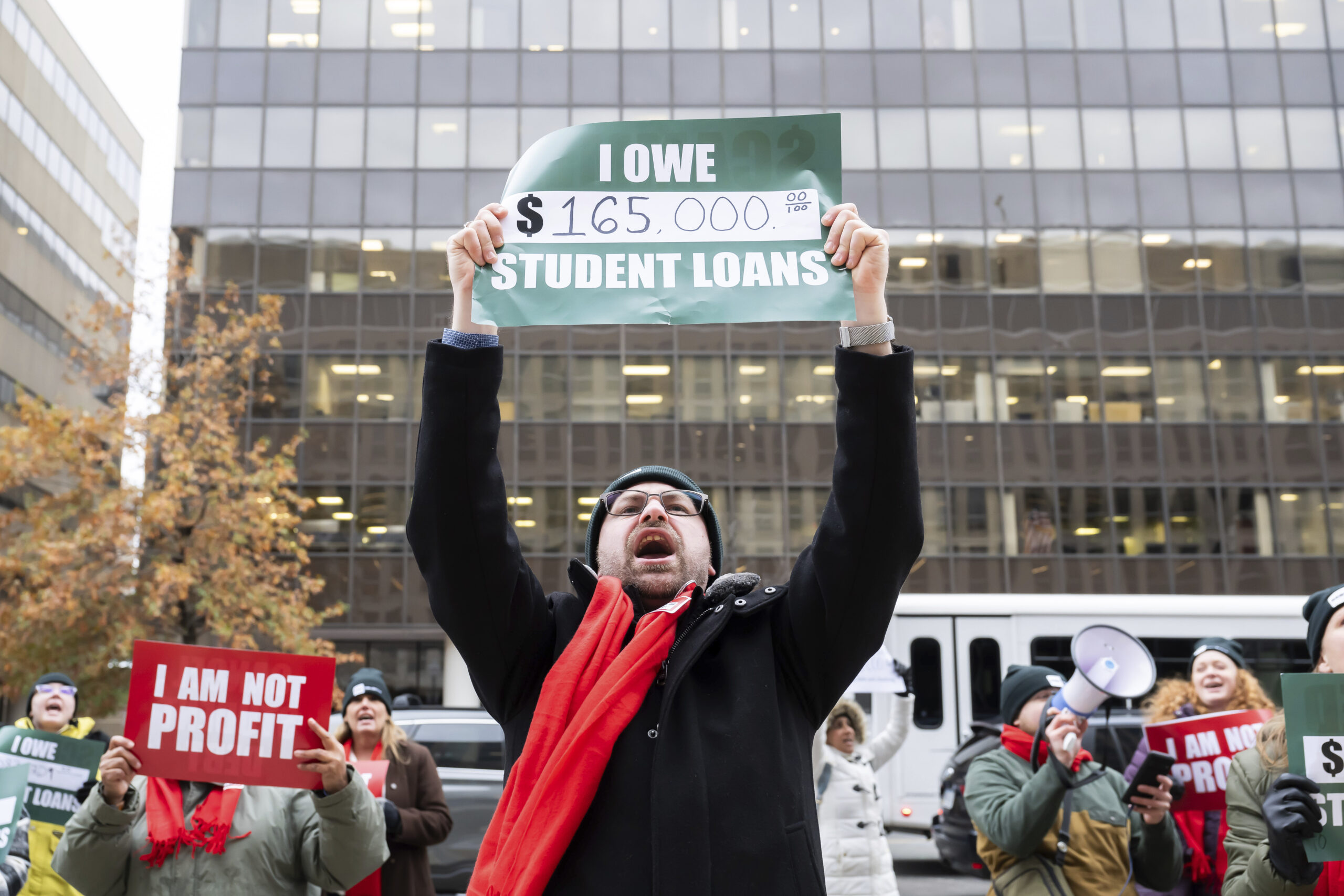 ο-τραμπ-στέλνει-τον-λογαριασμό-για-τα-563580562