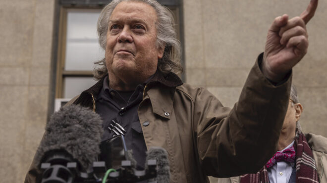 νέα-επίθεση-μπάνον-σε-μασκ-να-δώσει-στ-563578675