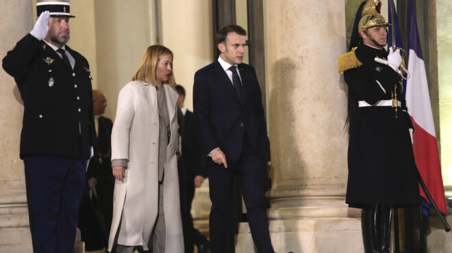 κούρσα-μελόνι-μακρόν-για-το-ποιος-θα-κ-563572732