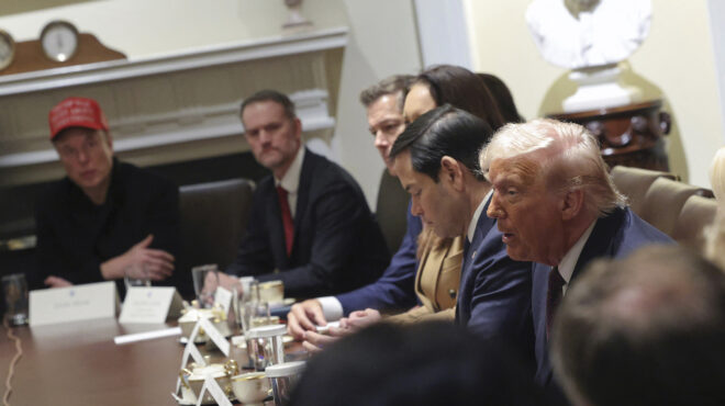 τα-πρώτα-φίλια-πυρά-κατά-τραμπ-εσωκομμ-563553085