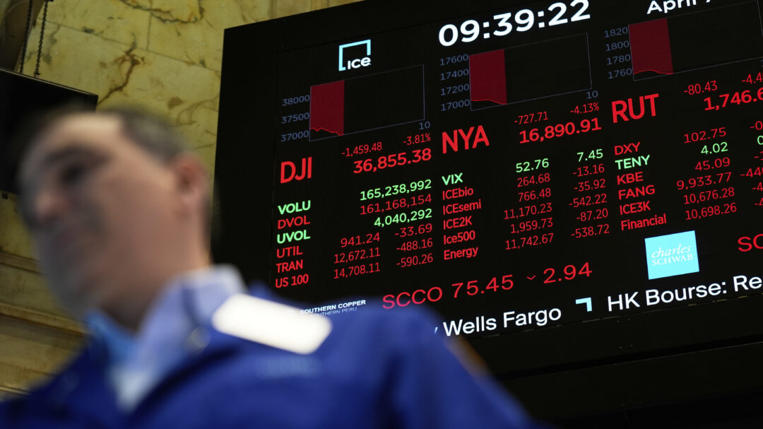 ηπα-ορατή-η-έκτακτη-μείωση-επιτοκίων-α-563553181