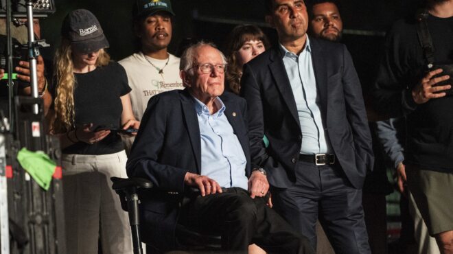 φέτος-το-coachella-είχε-και-μπέρνι-σάντερς-563563087