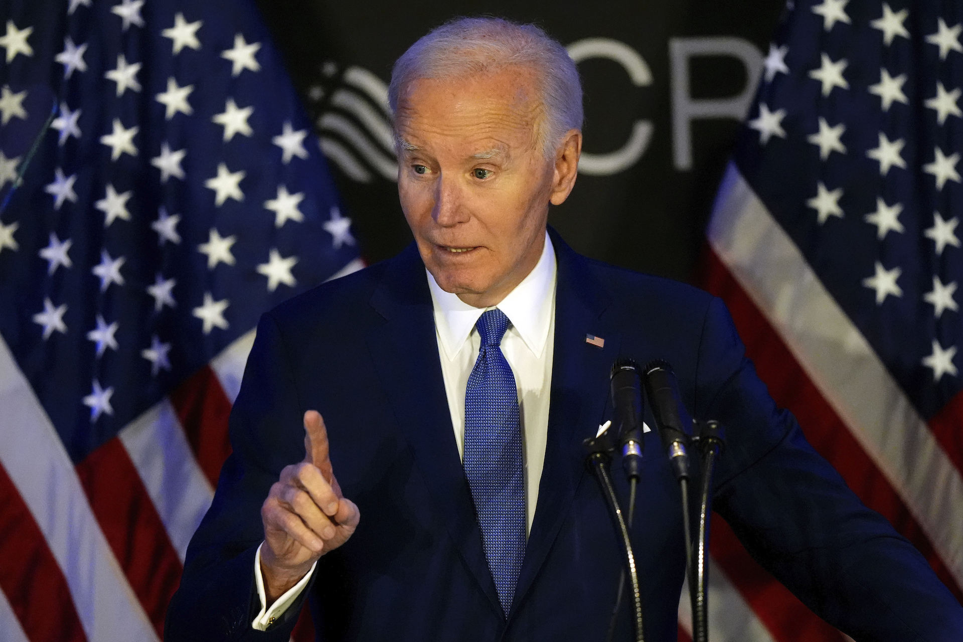 Οι πρώτες 100 ημέρες Τραμπ σε αριθμούς-2