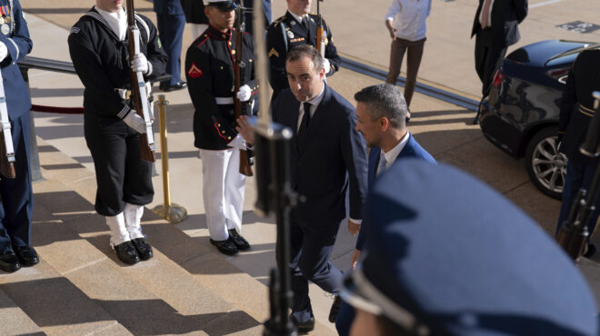 οι-ηπα-καλούν-τη-γαλλία-να-αναλάβει-ηγε-563570224