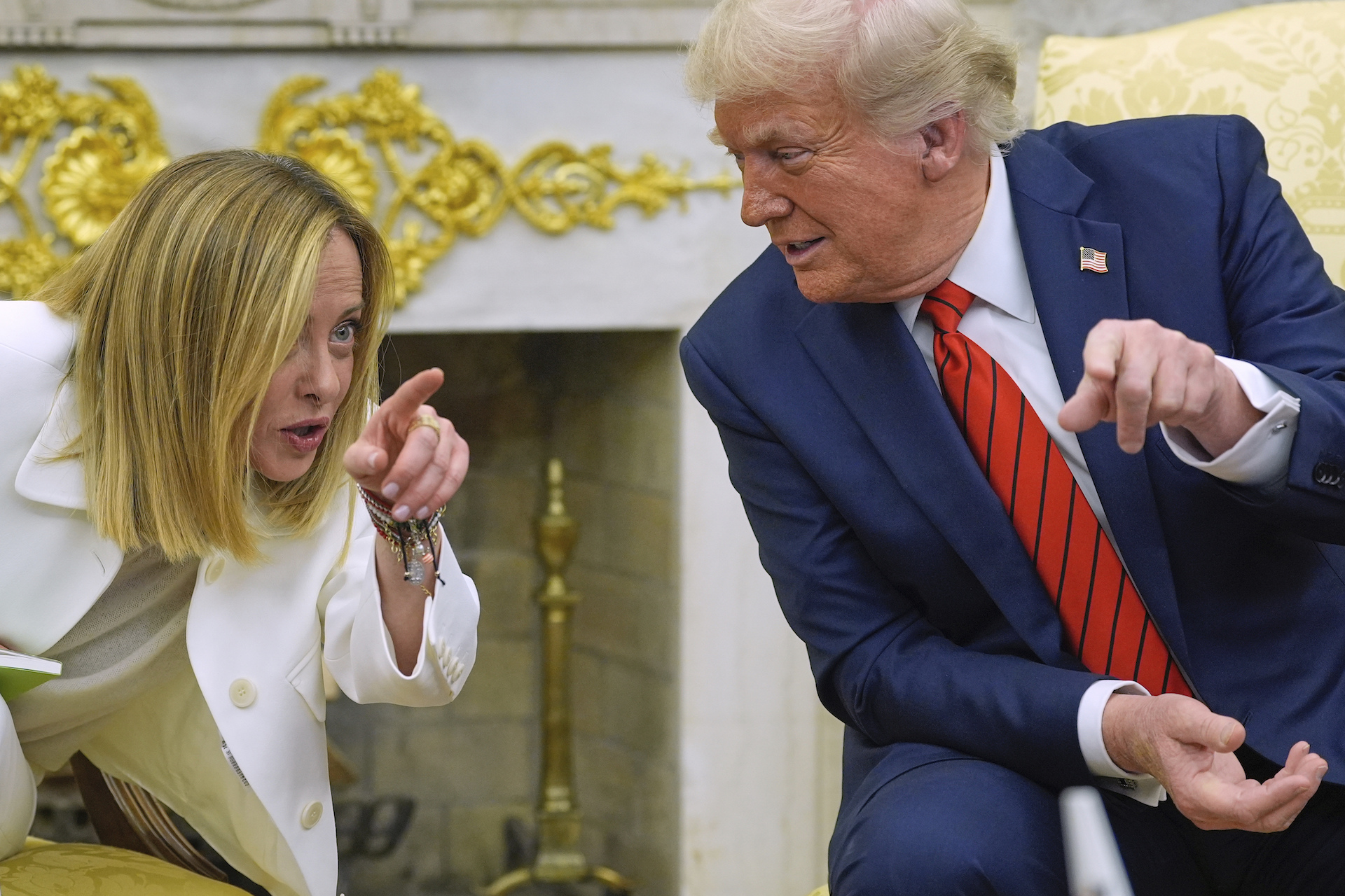 Κούρσα Μελόνι-Μακρόν για το «ποιος θα κάνει την Ευρώπη σπουδαία ξανά»-2