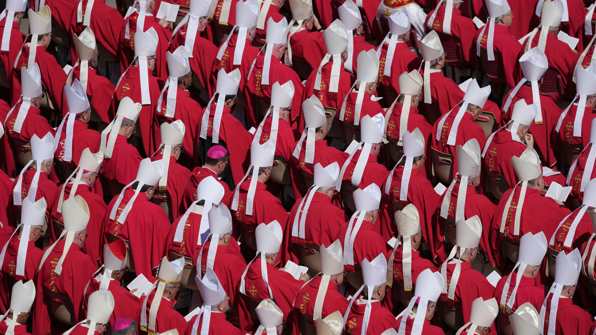 Δέκα στιγμιότυπα από το τελευταίο αντίο στον Πάπα Φραγκίσκο-3