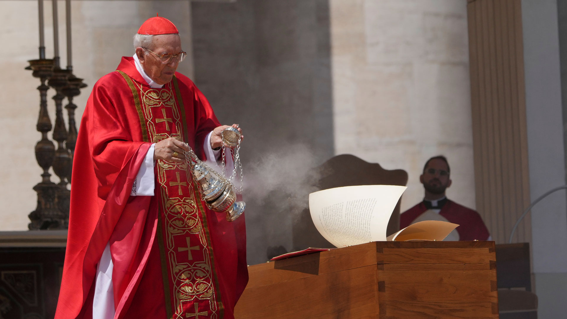 Δέκα στιγμιότυπα από το τελευταίο αντίο στον Πάπα Φραγκίσκο-2