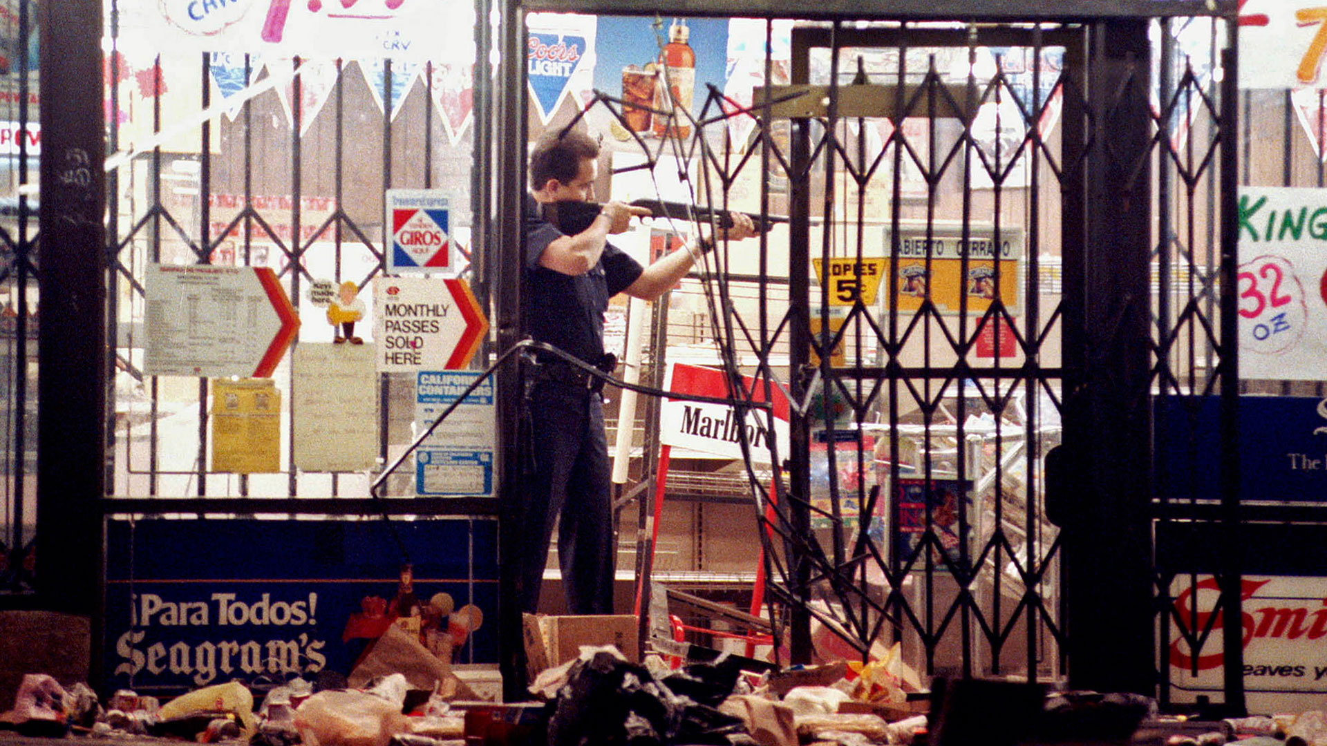 Σαν Σήμερα: 29 Απριλίου 1992 – Ξεσπούν οι Ταραχές στο Λος Αντζελες-2