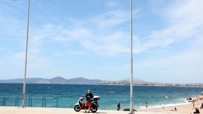 καιρός-πάσχα-με-ήλιο-και-λίγες-νεφώσει-563573461