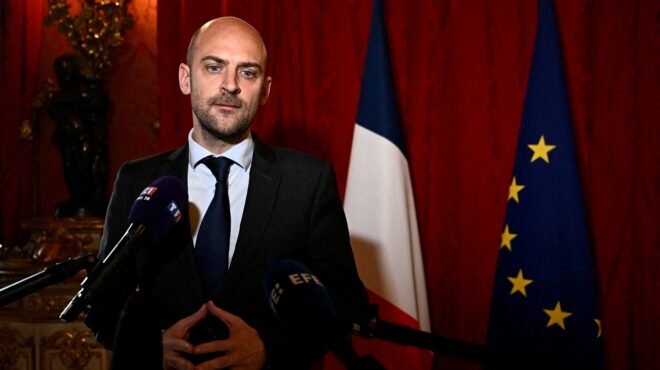 γάλλος-υπεξ-κίνηση-μάρκετινγκ-η-30ωρη-563574286