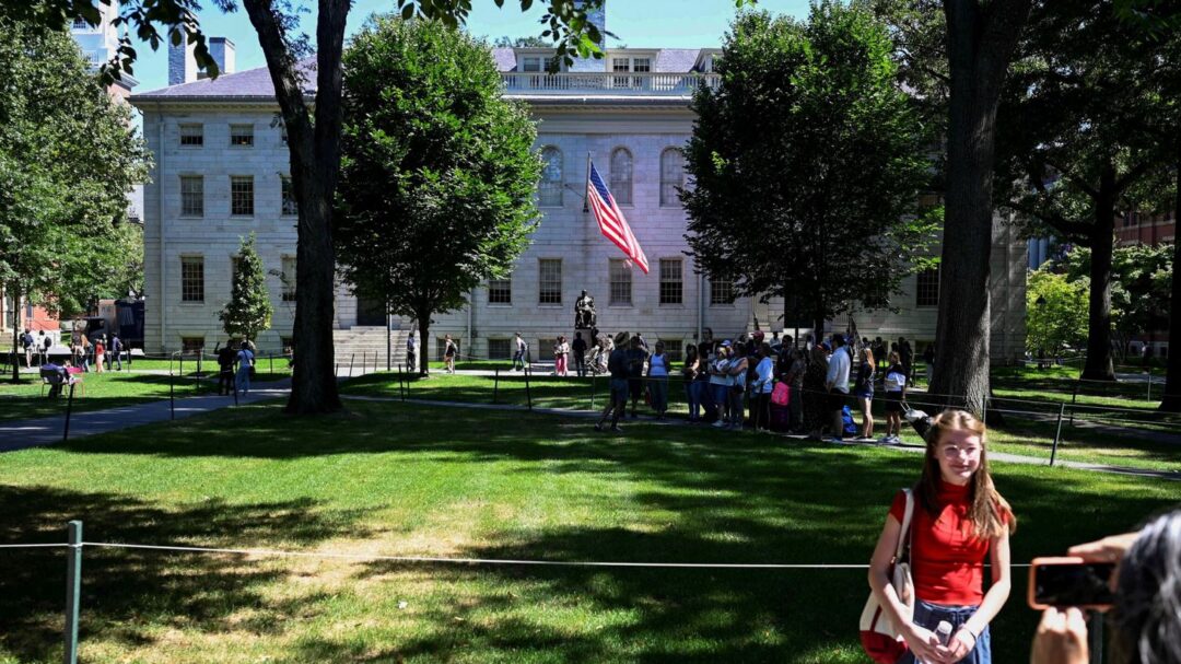 αν-διαλύσεις-ένα-πανεπιστήμιο-τα-υπό-563565541