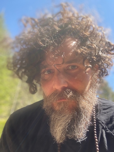 «Νιώθω ανακούφιση που δεν θα γράψω άλλη μουσική για το “White Lotus”»-1