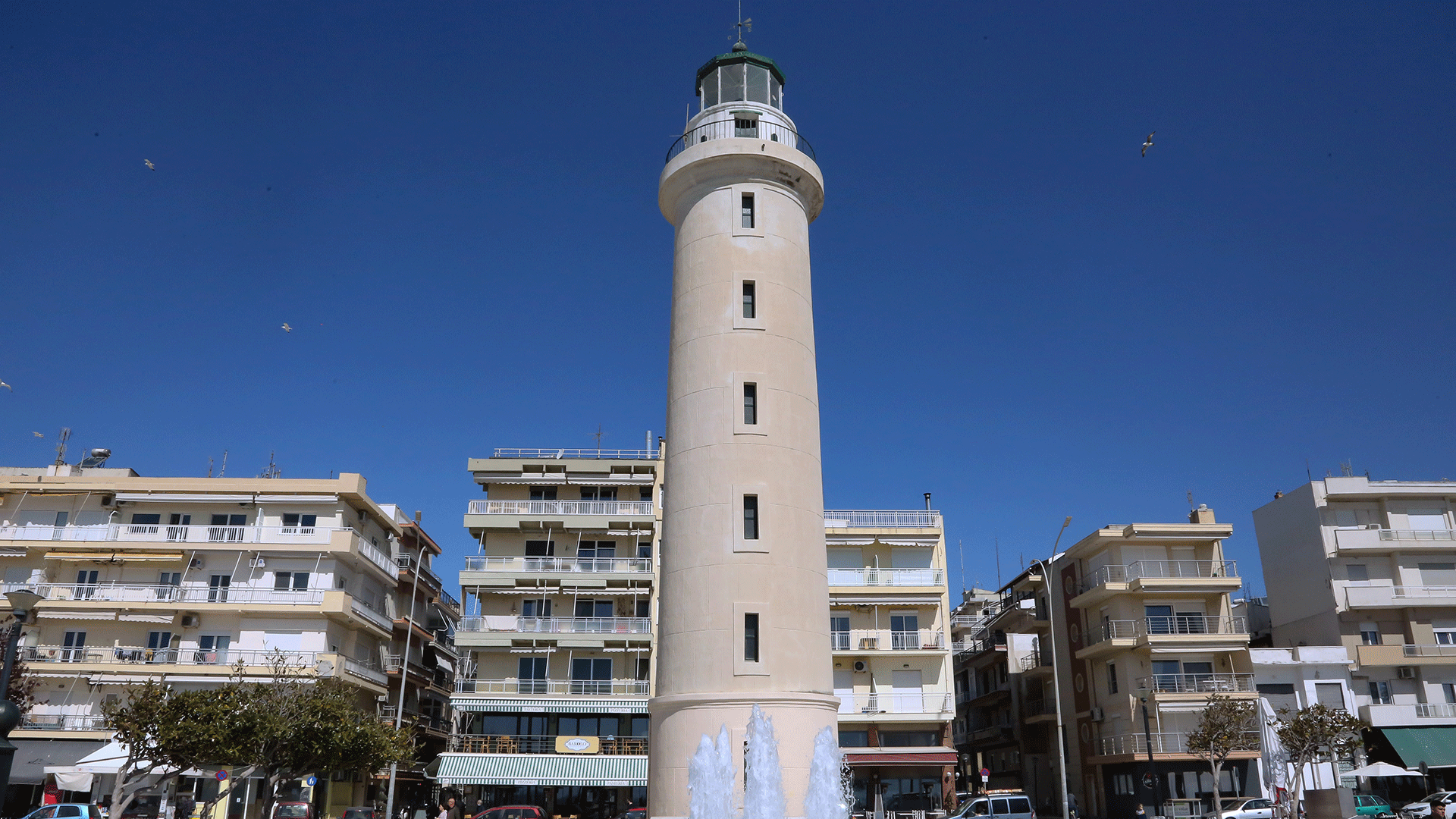 Διαβάστε στην «Καθημερινή της Κυριακής»-3