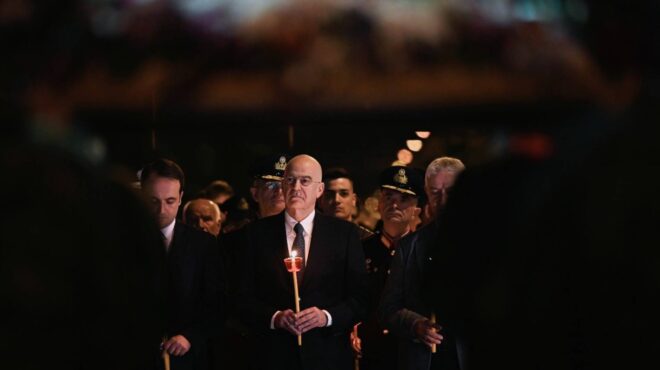 στον-εβρο-ο-ν-δένδιας-παρακολούθησε-563573071