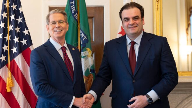 συνάντηση-πιερρακάκη-με-τον-αμερικαν-563582863