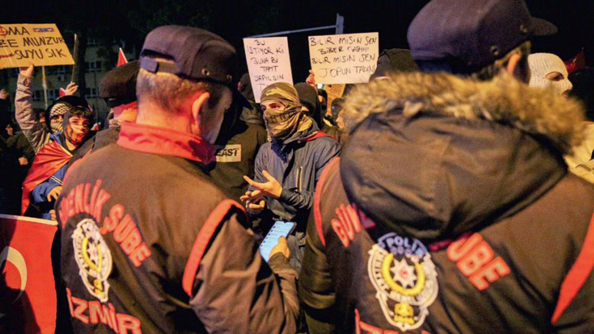 στη-σμύρνη-και-στο-αϊβαλί-563551633