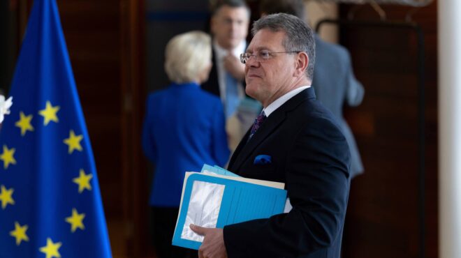 ε-ε-στις-ηπα-ο-επίτροπος-εμπορίου-για-τ-563563810