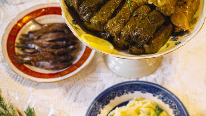 μεζέδες-η-επιτομή-της-πολίτικης-κουζί-563558776