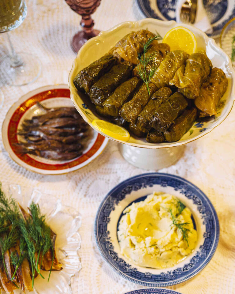 μεζέδες-η-επιτομή-της-πολίτικης-κουζί-563558776