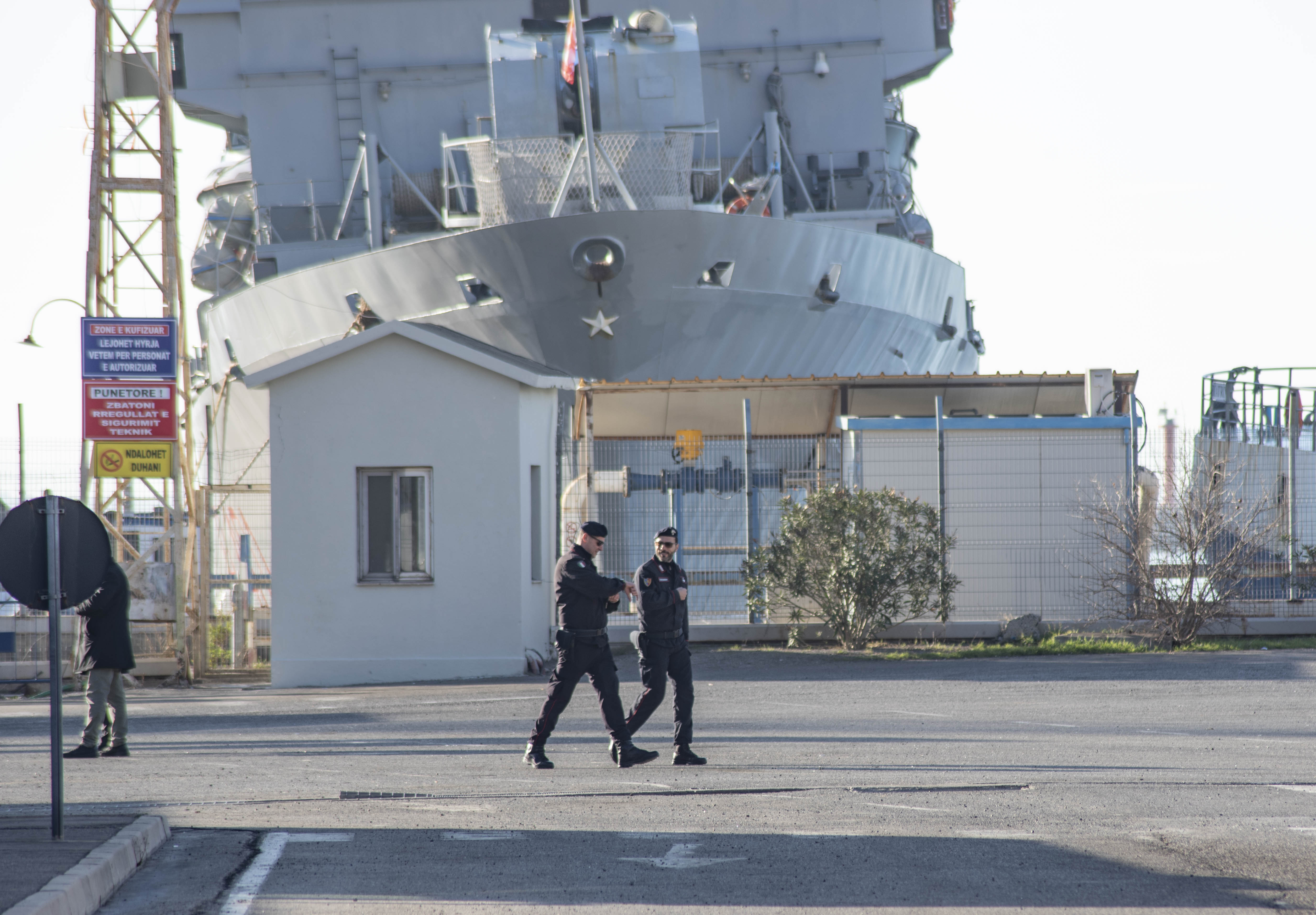 Η οδύσσεια ενός μετανάστη από την Ιταλία στην Αλβανία: Σε συμπληγάδες το σχέδιο ασύλου της Μελόνι-2