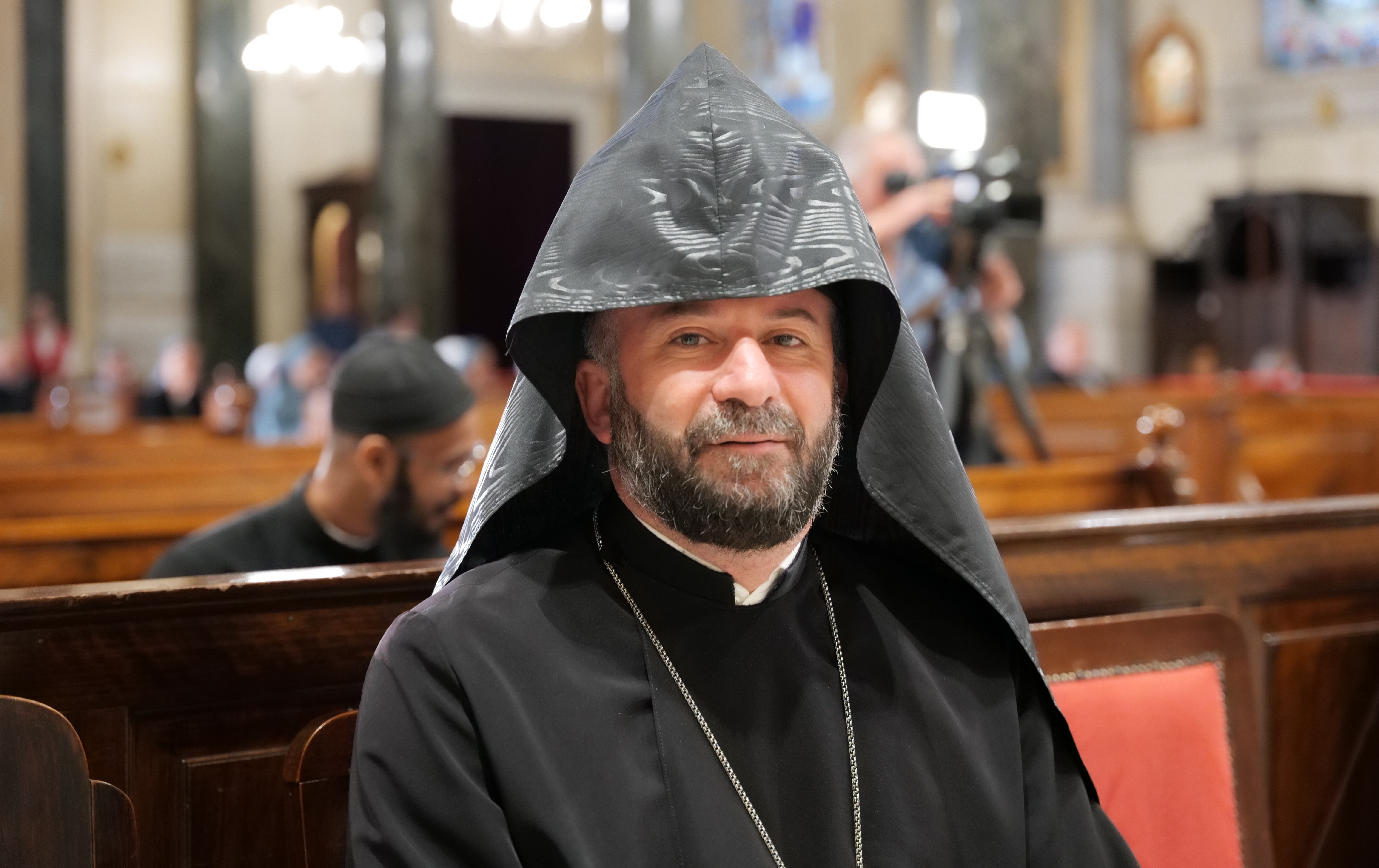 Καθολικοί της Ελλάδας είπαν το δικό τους αντίο στον «Επαναστάτη Ποντίφικα»-13