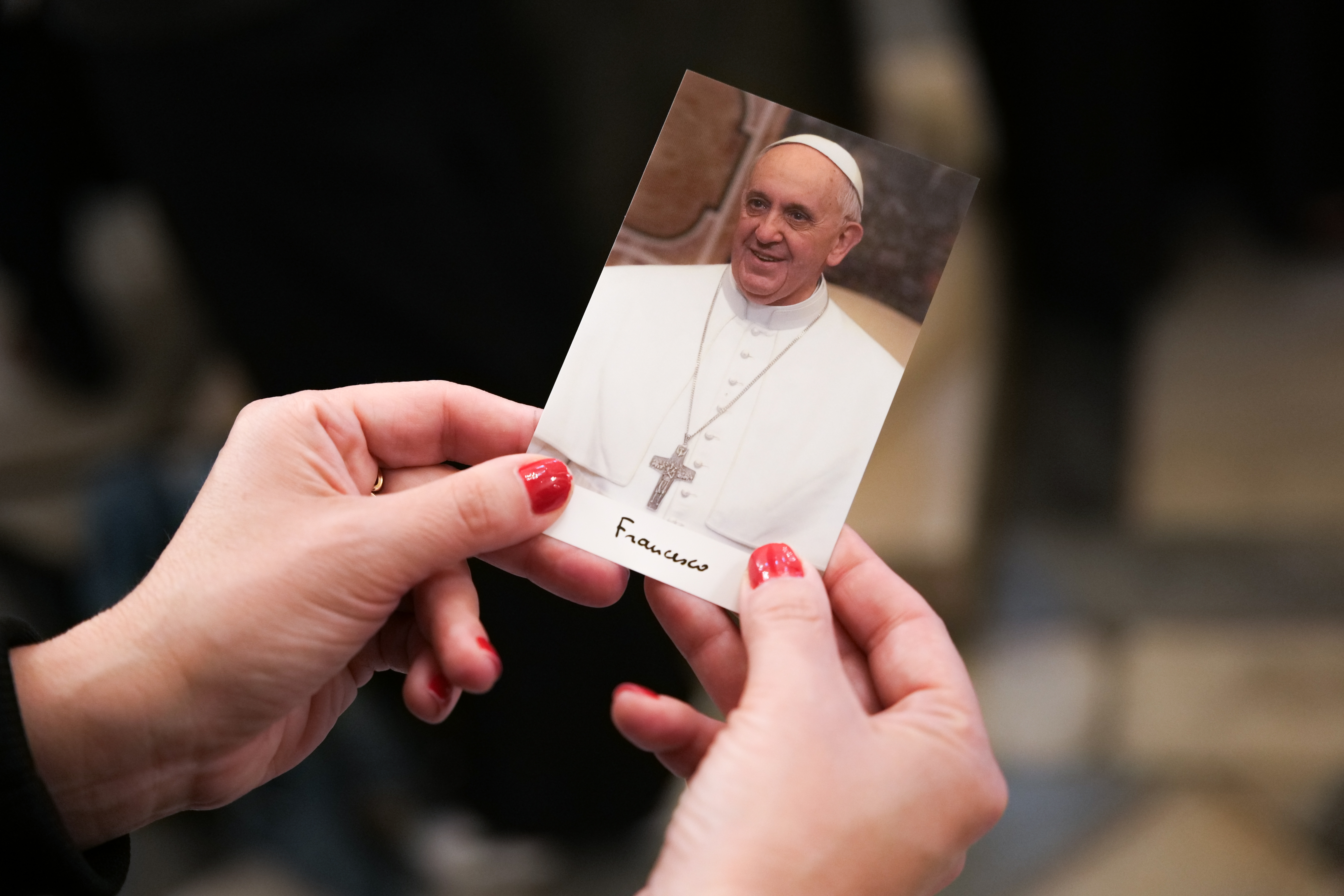 Καθολικοί της Ελλάδας είπαν το δικό τους αντίο στον «Επαναστάτη Ποντίφικα»-4