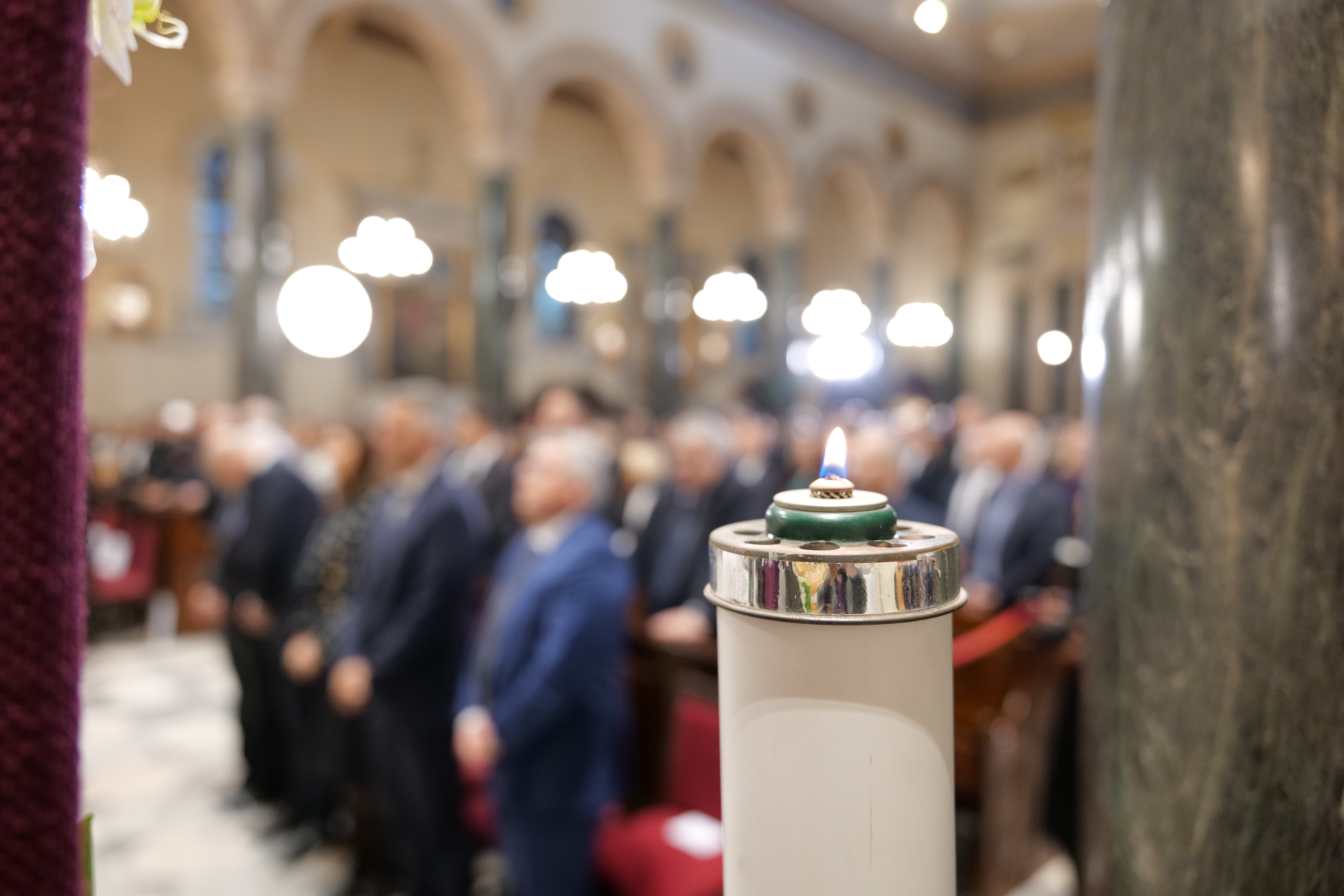 Καθολικοί της Ελλάδας είπαν το δικό τους αντίο στον «Επαναστάτη Ποντίφικα»-8