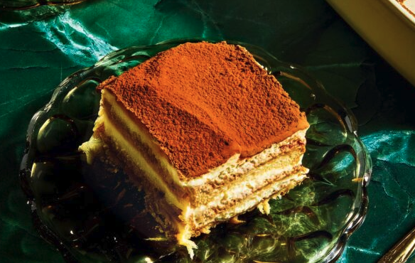 τιραμισού-με-βάση-από-έτοιμο-πανετόνε-563578447