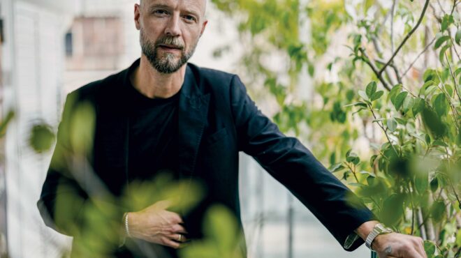 σίβερτ-χόγιεμ-στο-κ-το-χάος-γύρω-μας-563555578