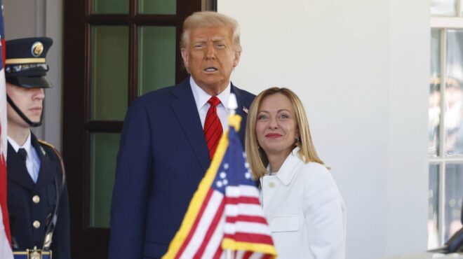 ηπα-ε-ε-σε-ρόλο-γεφυροποιού-η-μελόνι-563570197