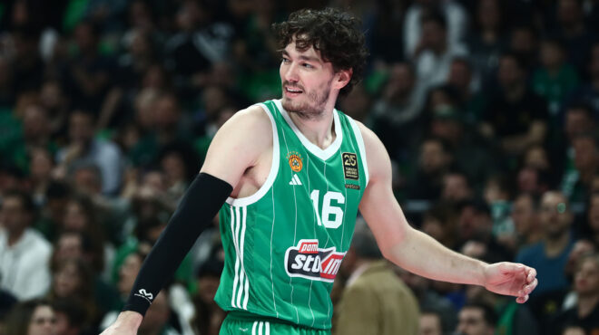 παναθηναϊκός-το-ποτήρι-της-σαμπάνια-563557219