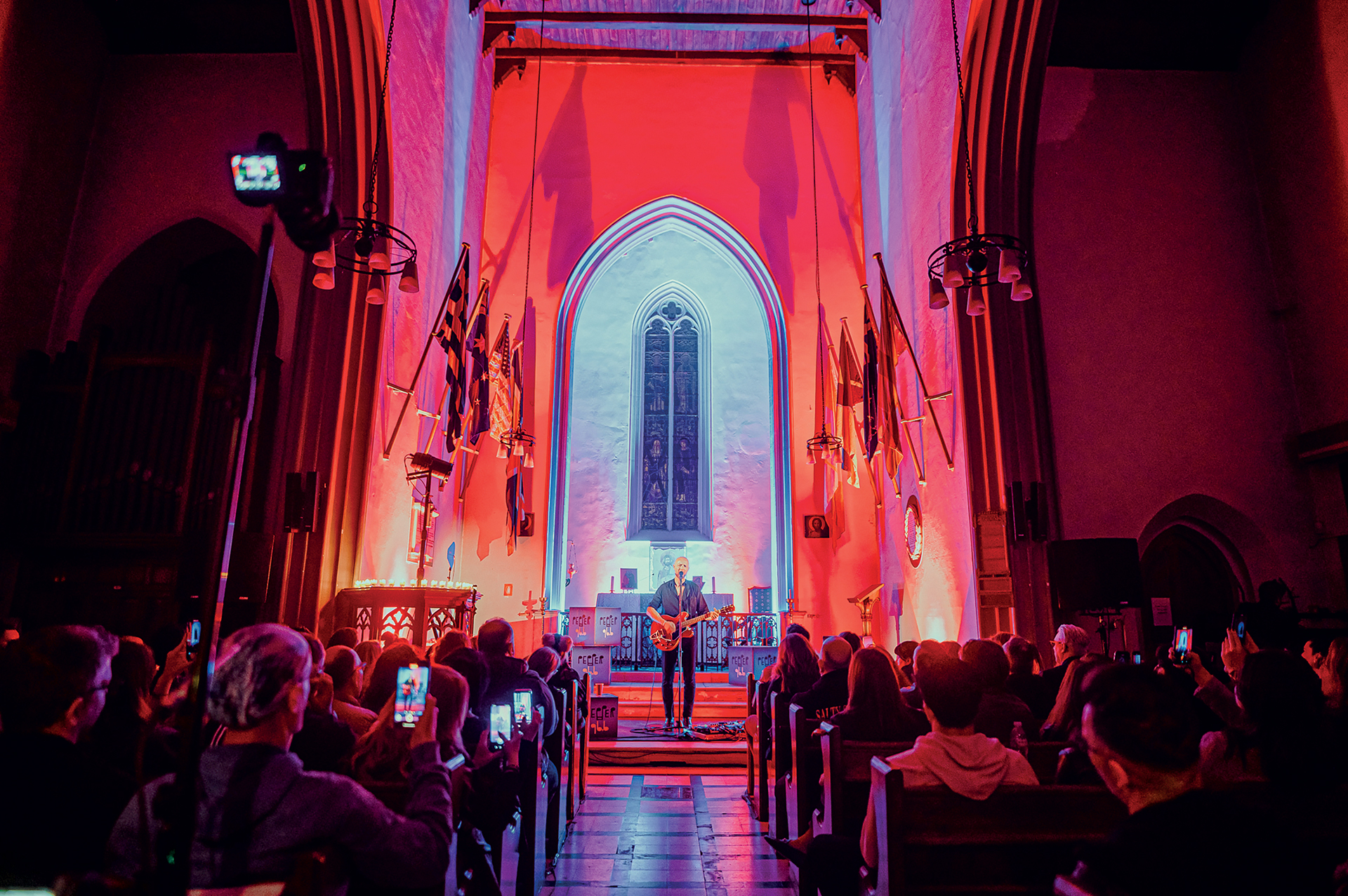 Σίβερτ Χόγιεμ στο «Κ»: Το χάος γύρω μας κάποια στιγμή θα περάσει-1