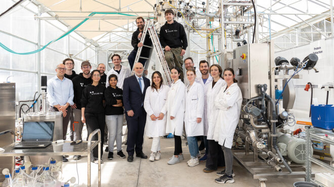 δρ-χόρχε-σάντσες-μια-ελληνική-θερμοκο-563580643