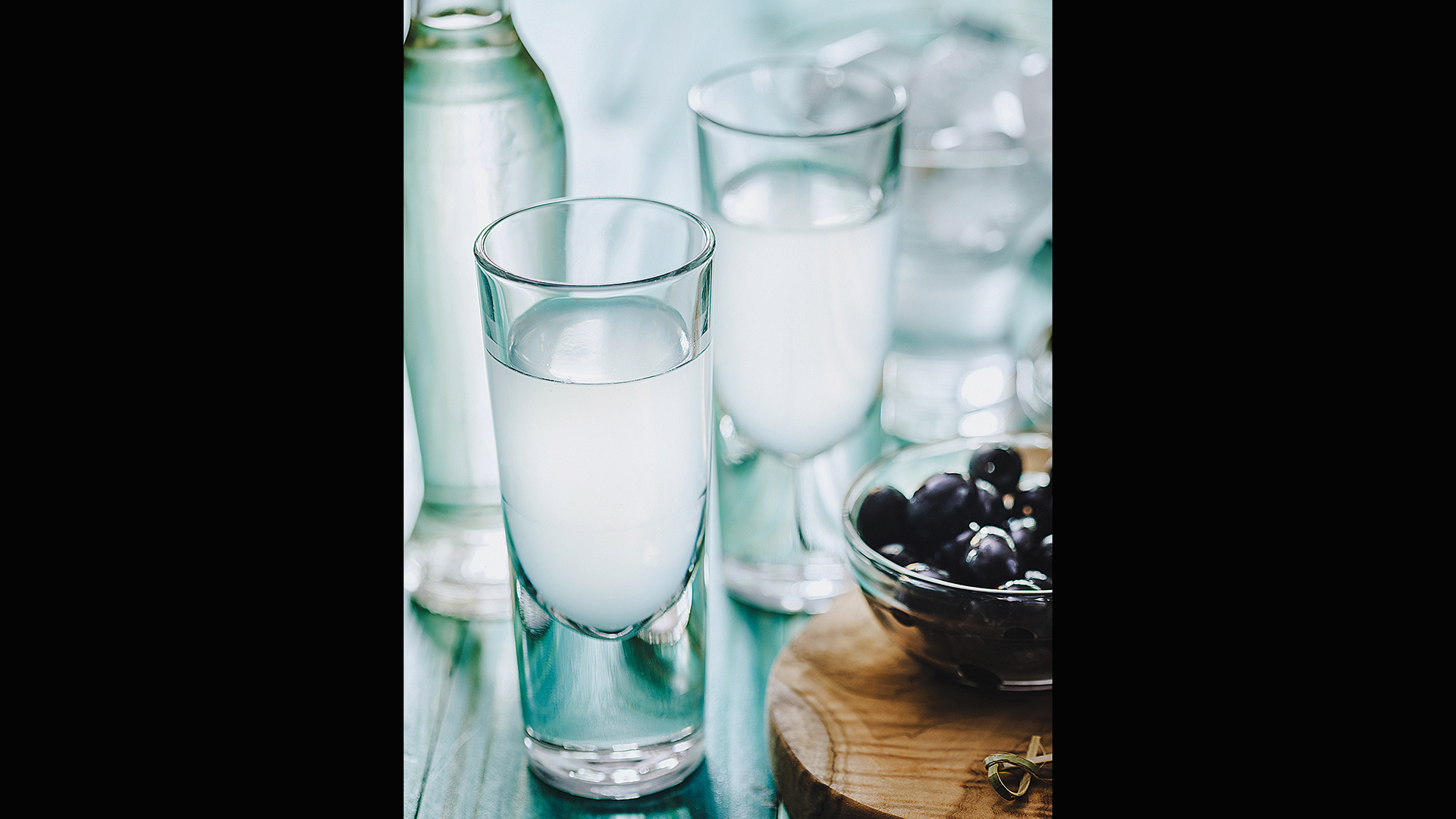 ενα-ούζο-που-πρέπει-να-δοκιμάσετε-563578747