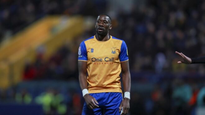 η-25η-ώρα-του-λούκας-ακινς-563546416