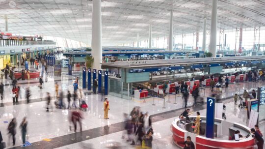 Δασμοί: Το Πεκίνο εξέδωσε ταξιδιωτική οδηγία για τις ΗΠΑ