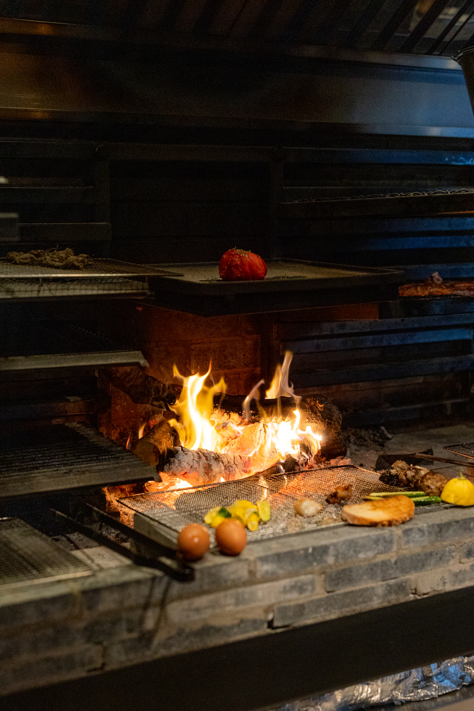 Aκρα: ένα κατσαρόλι με καπόνι-4